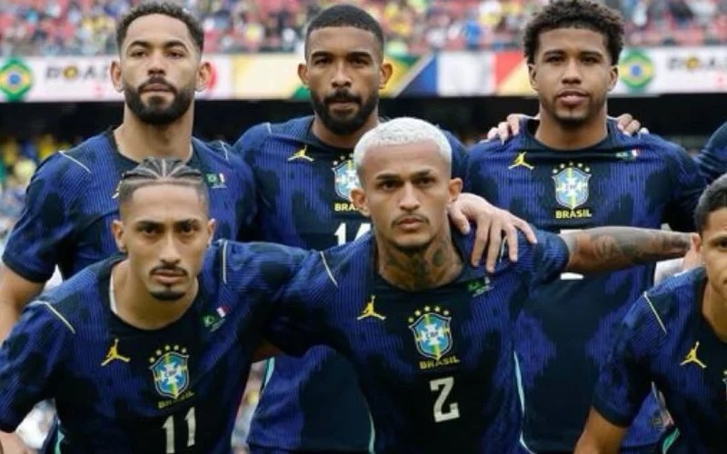 Raphinha e Wesley são cortados por lesões musculares e aumentam problemas da seleção brasileira