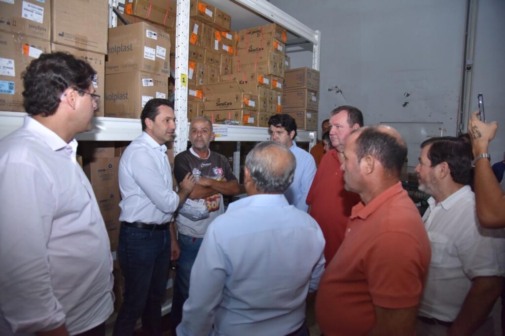 Prefeito Vilela confere estoques da Saúde e garante abastecimento regular nas unidades de Aparecida de Goiânia
