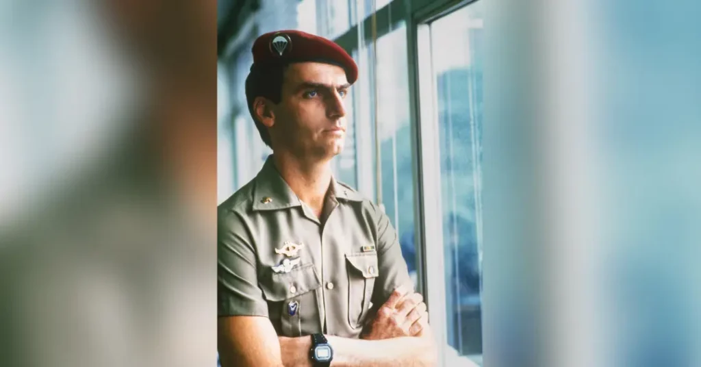 Forças Armadas reúne documentos em processo sobre perda de patente de Bolsonaro