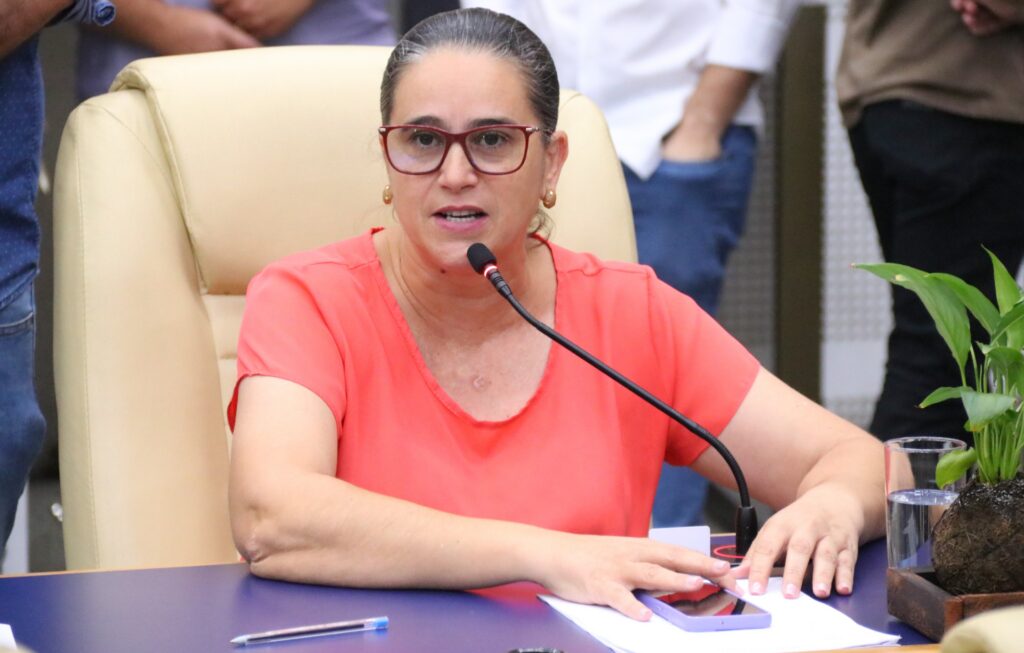 Vereadora Kátia repudia prisão do vereador Fabrício Rosa durante manifestação do MST