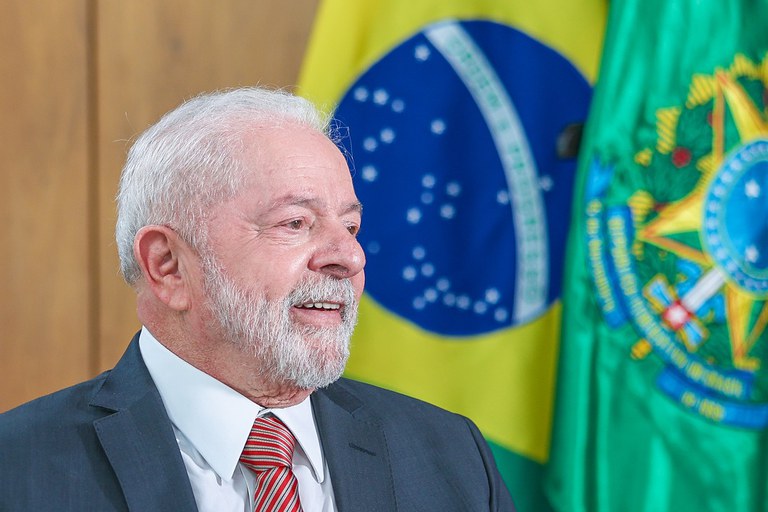 Presidente do PT confirma que Lula será candidato à reeleição