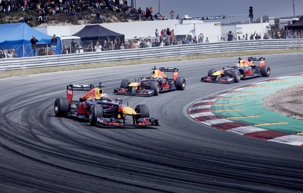 Truque do motor utilizado pela Mercedes e Red Bull é banido pela FIA, diz site