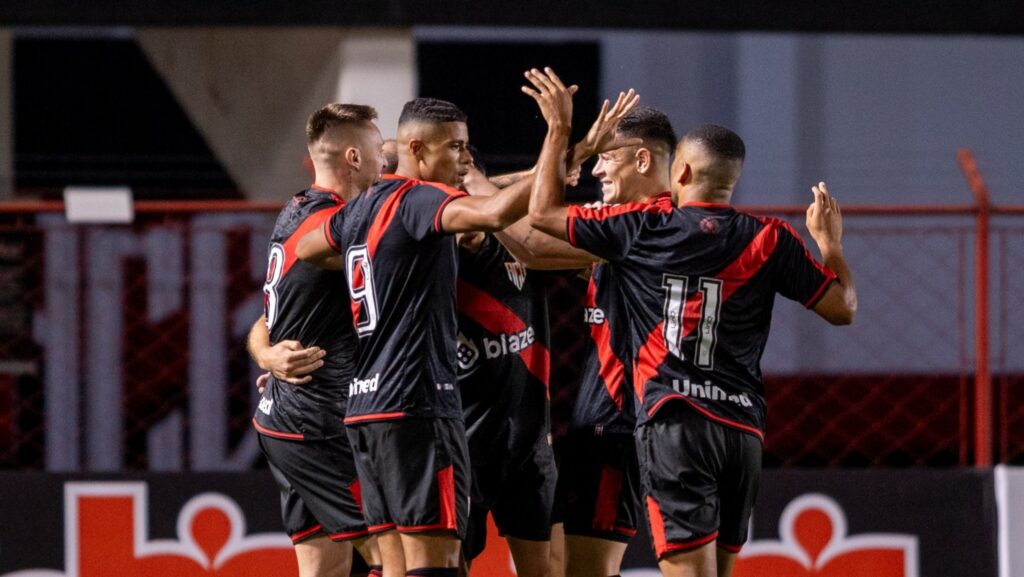 Copa Centro-Oeste: Atlético-GO vence Cuiabá no Antônio Accioly em Goiânia