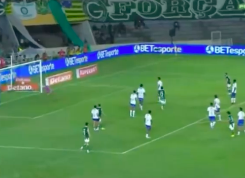 Confira o golaço de Esli Garcia que garantiu o empate do Goiás contra o Cruzeiro