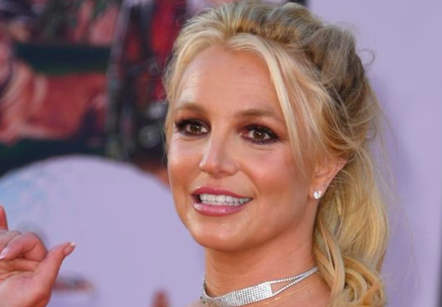 Britney Spears é acusada de dirigir sob a influência de álcool e drogas