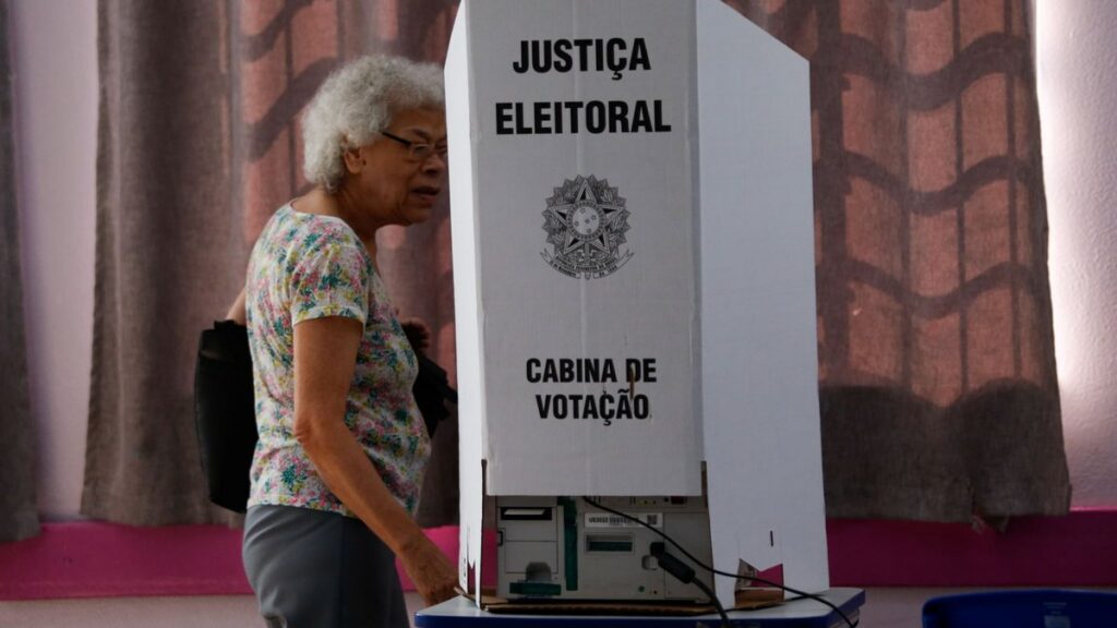 Eleitorado com mais de 60 anos cresce e redesenha o jogo político em Goiás