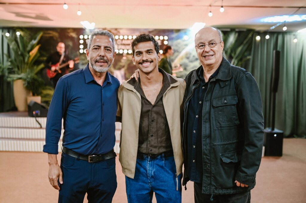 Coquetel para convidados marca abertura da 17ª mostra O Amor, a Morte e as Paixões; veja como foi