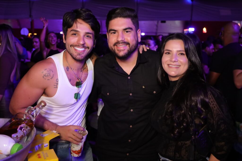 No Pelo 360 anima público em tarde de sertanejo em Goiânia; veja como foi