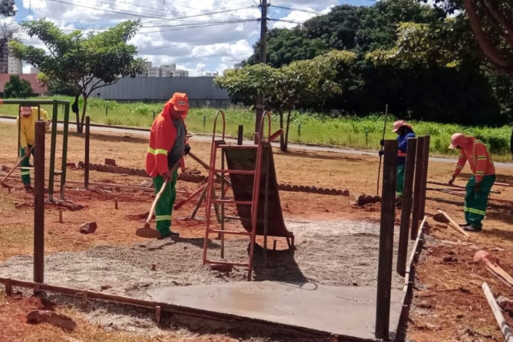 Comurg inicia força-tarefa para revitalizar praças em quatro regiões de Goiânia