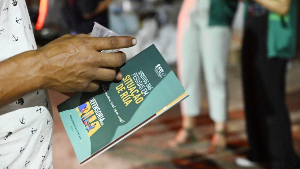 Defensoria leva atendimento jurídico à população em situação de rua em Aparecida de Goiânia
