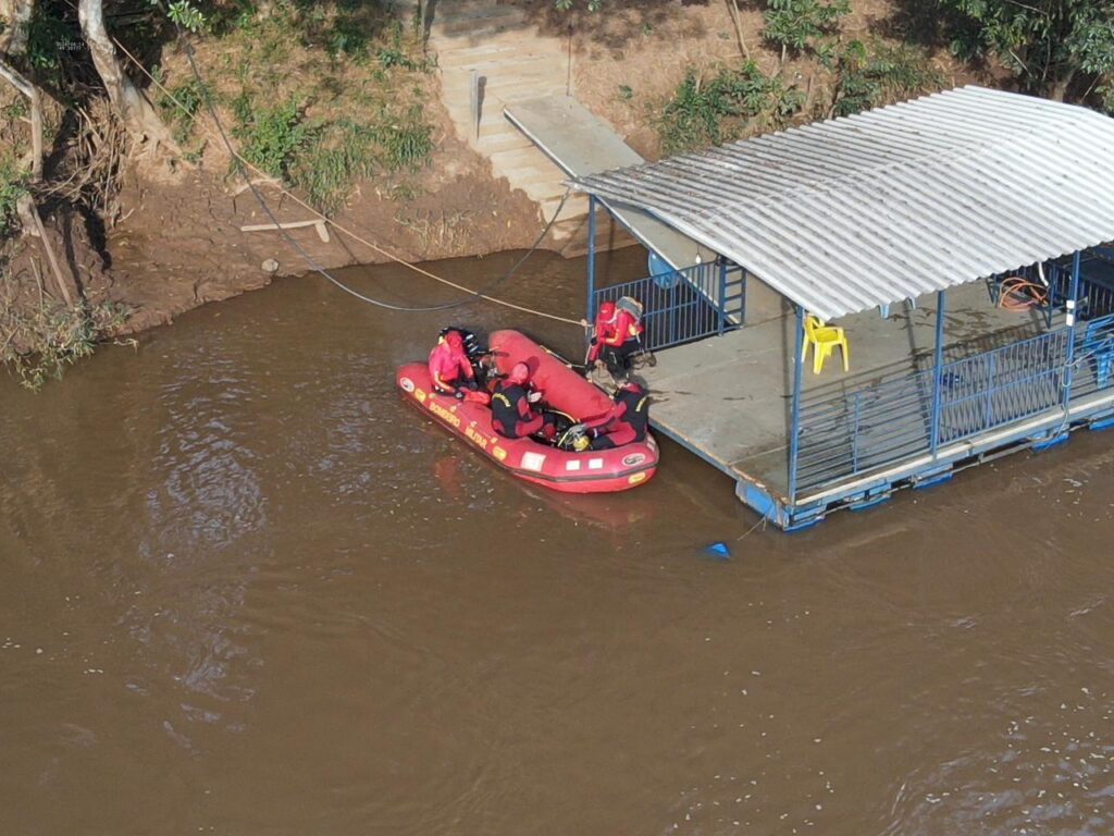 Bombeiros localizam corpo de homem que se afogou no Rio das Almas em São Luiz do Norte