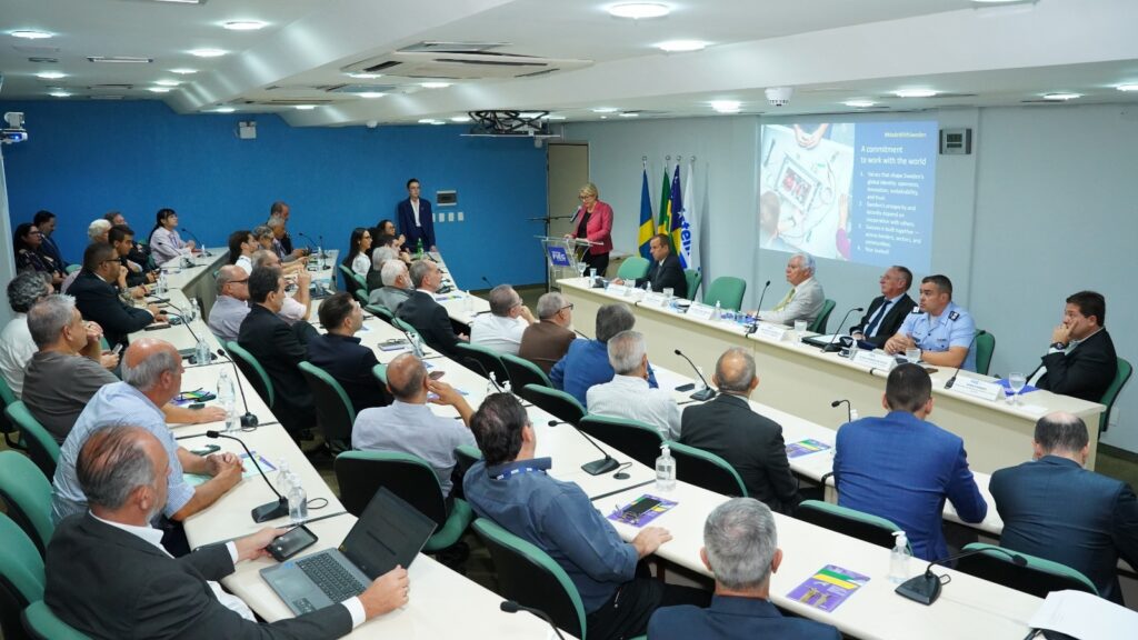 Fieg recebe embaixadora da Suécia para fortalecer cooperação tecnológica na indústria da Defesa
