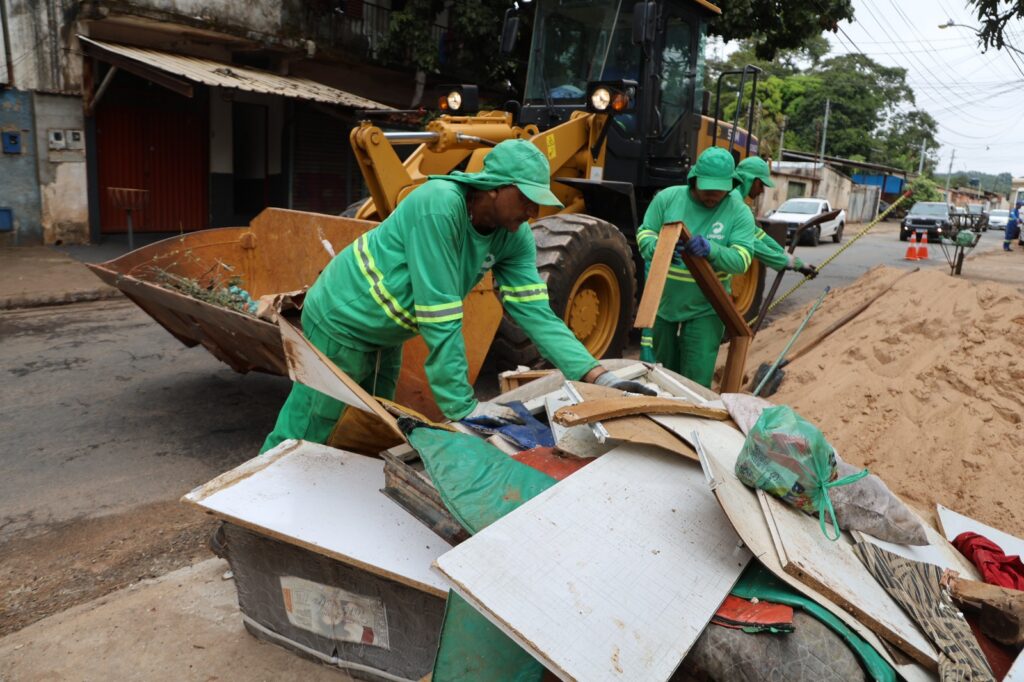 Limpeza urbana funciona normalmente em Goiânia durante o feriado de Tiradentes