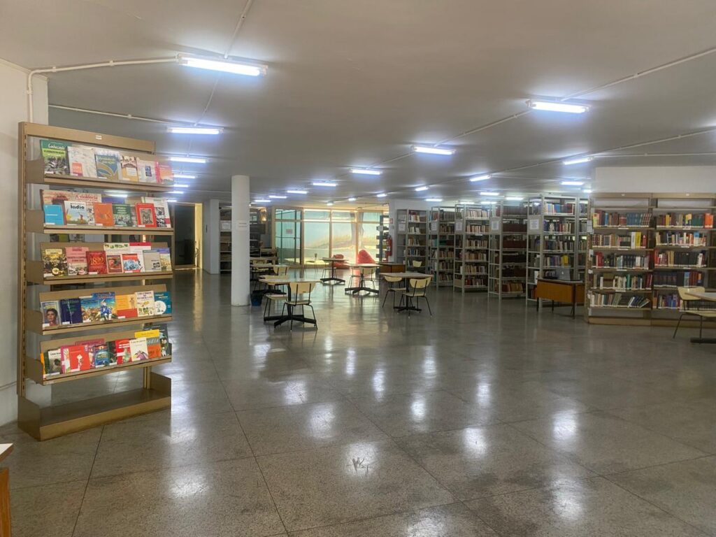 Conheça três bibliotecas públicas que valem a visita em Goiânia
