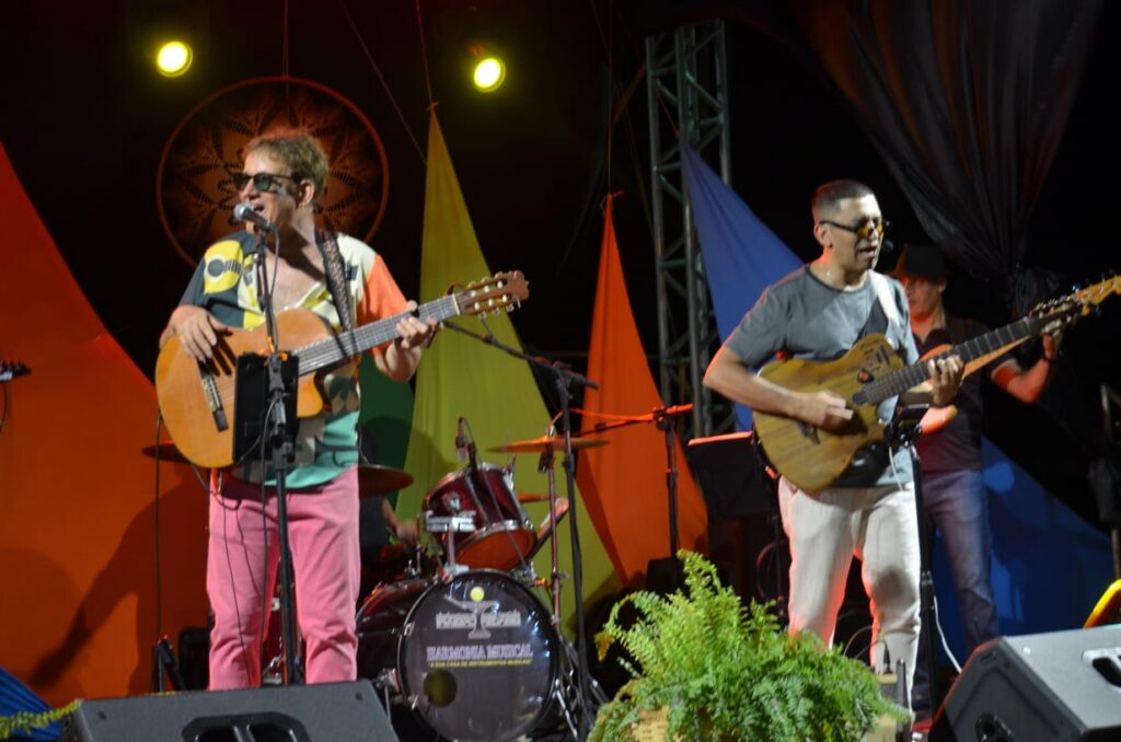 Show celebra 40 anos de carreira de Gilberto Correia e Walter Carvalho em Goiânia