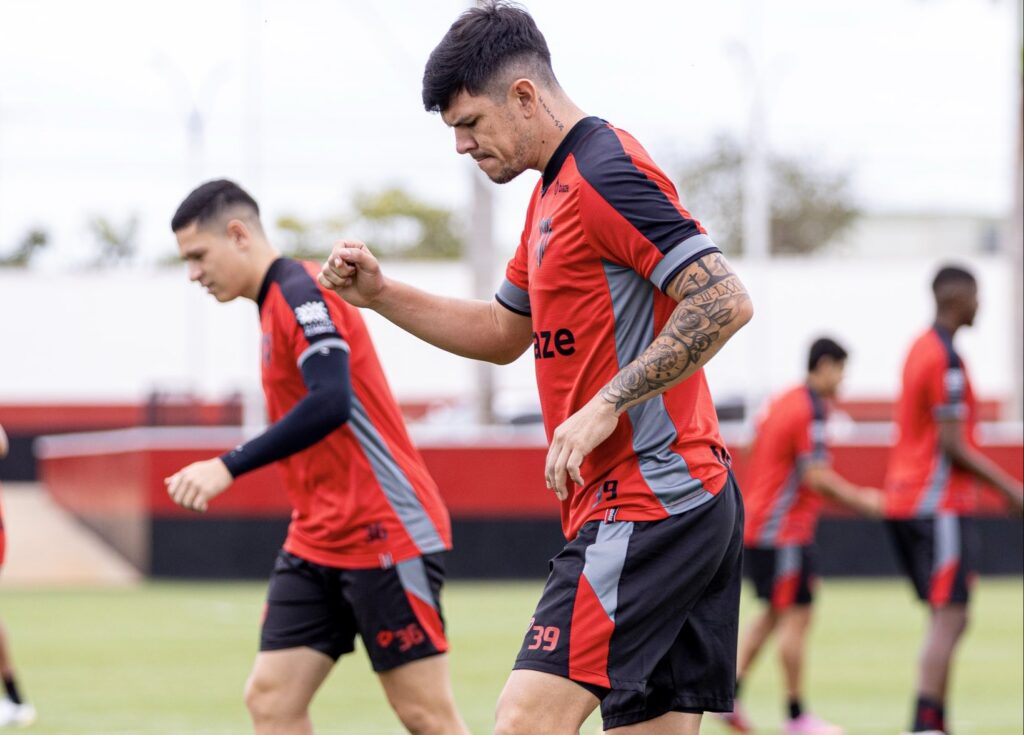 Atlético-GO tenta primeira vitória na Série B contra o Londrina em Goiânia