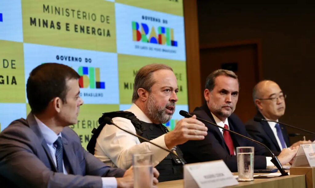 Governo anuncia novas ações para mitigar impacto da guerra nos combustíveis