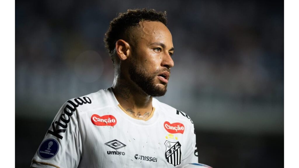 Neymar faz autocrítica após discutir com torcedor: 'Não farei mais isso, vou só jogar futebol'