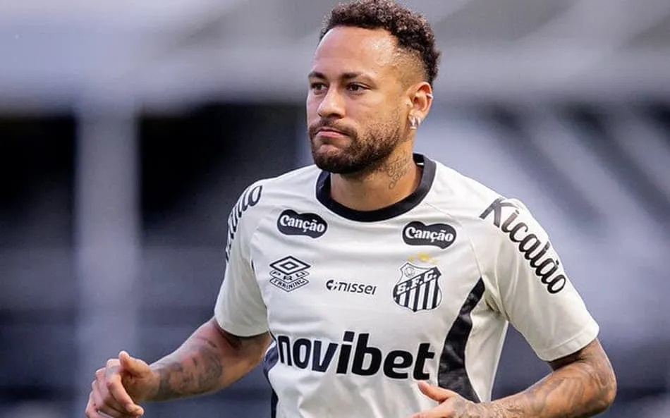 Efeito Neymar faz Santos ampliar receitas e arrecadar quase R$ 700 milhões em 2025