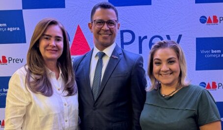 OABPrevGO/TO empossa novos Conselheiros e Diretoria Executiva