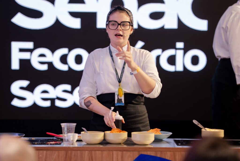 Senac Goiás leva Cozinha Show ao Café Fest com aulas gastronômicas ao vivo