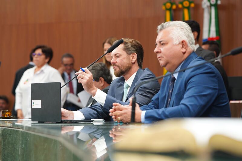 Projeto que obrigada agressores de mulheres a pagarem por tornozeleira eletrônica em Goiás começa a tramitar na Assembleia