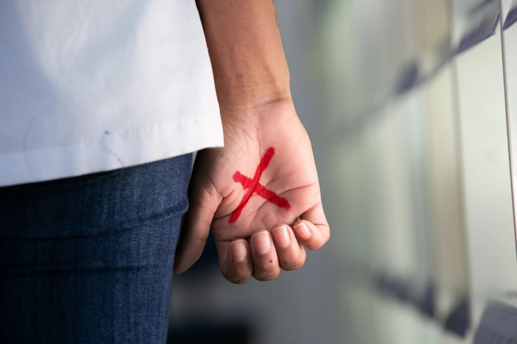 Goiás tem redução no número de registros de violência doméstica, mas feminicídio e perseguição a mulheres aumentam