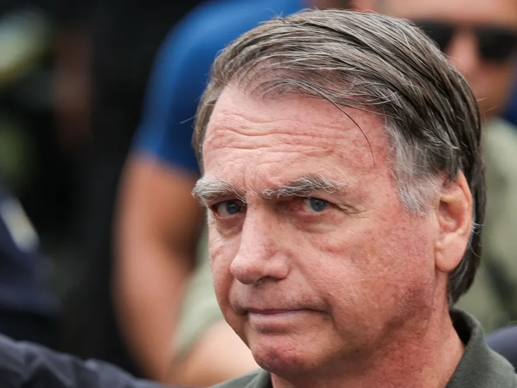 “Conseguiu tomar sopa”, diz Michelle após cirurgia de Bolsonaro