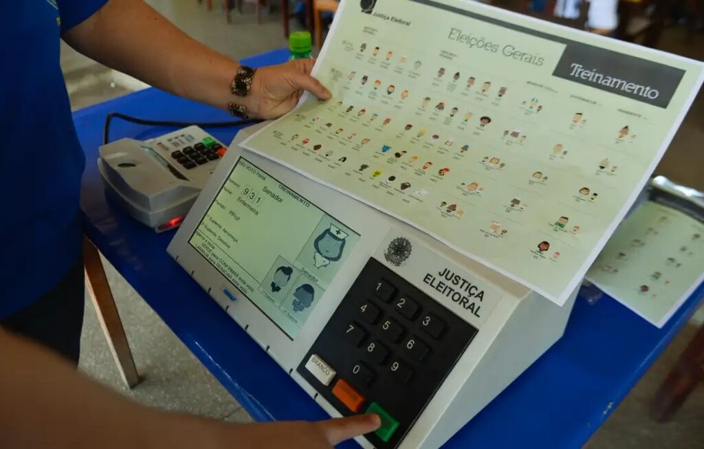 Prazo para tirar ou regularizar título de eleitor termina nesta quarta-feira (6/5)