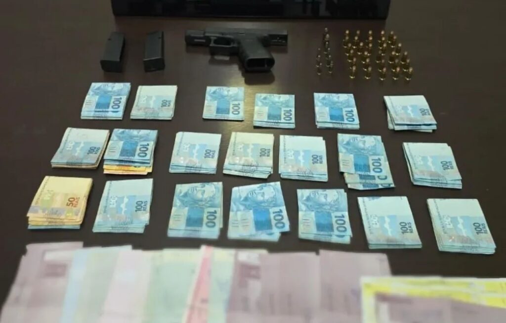 Polícia Civil de Goiás prende 10 pessoas e bloqueia R$ 103 milhões de suspeitos de integrar facção criminosa