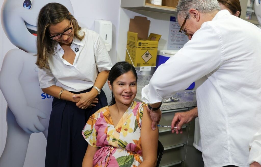 Brasil vacina mais de 1 milhão de gestantes contra VSR em bebês