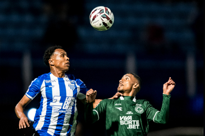Goiás vence o Avaí pela Série B do Brasileiro