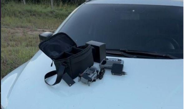 Homem é preso após descumprir medida protetiva e usar drone para monitorar mãe idosa em Iporá