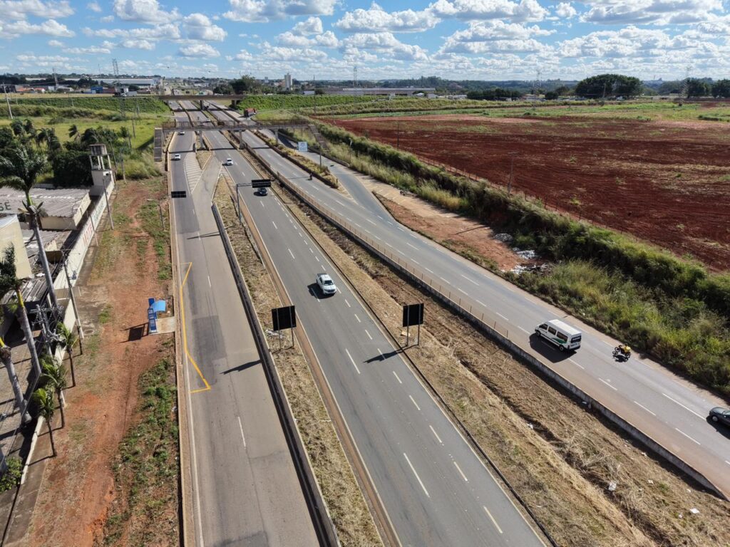 Limite de velocidade muda para 60 km/h ao longo de trecho urbano da BR-060 em Goiânia