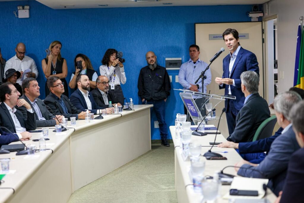 Daniel Vilela articula criação da InvestGO para atrair investimentos e impulsionar economia