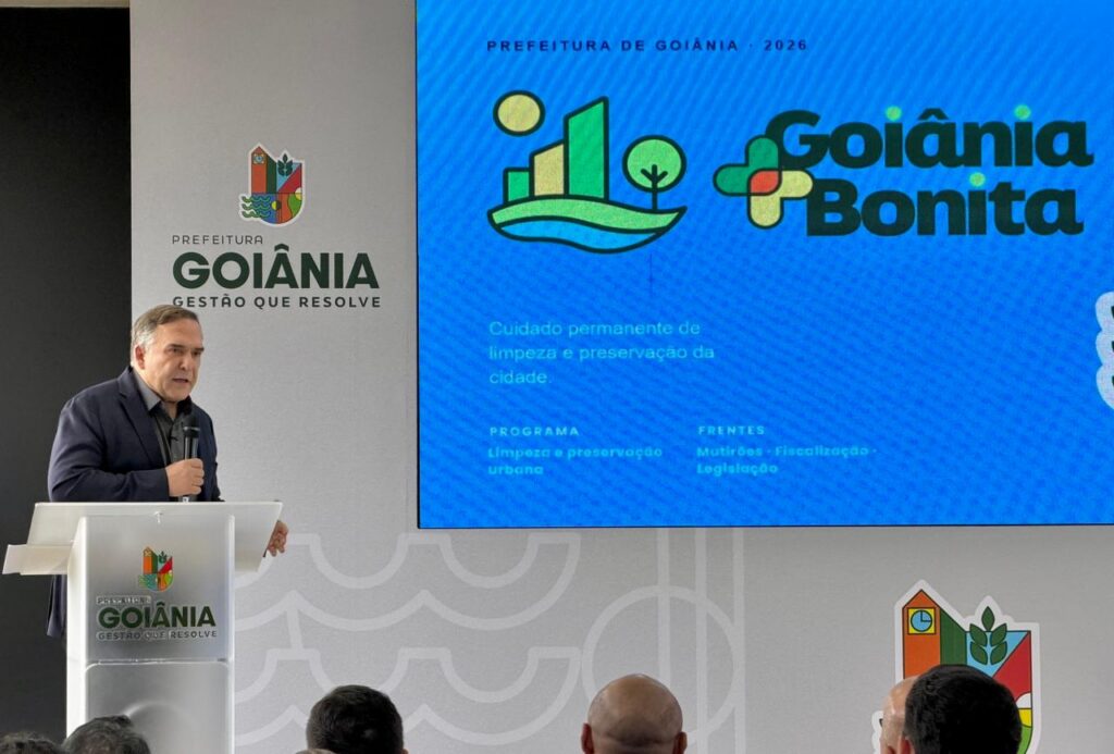 Mabel apresenta projetos de lei contra descarte irregular de lixo e pichações em Goiânia