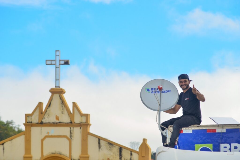 Mais de 28 mil famílias de Goiás podem receber antena digital gratuitamente