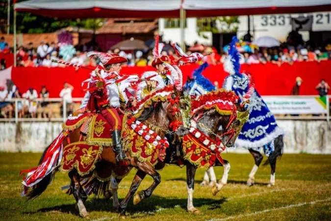 Daniel Vilela lança Circuito das Cavalhadas 2026 em evento no Palácio das Esmeraldas