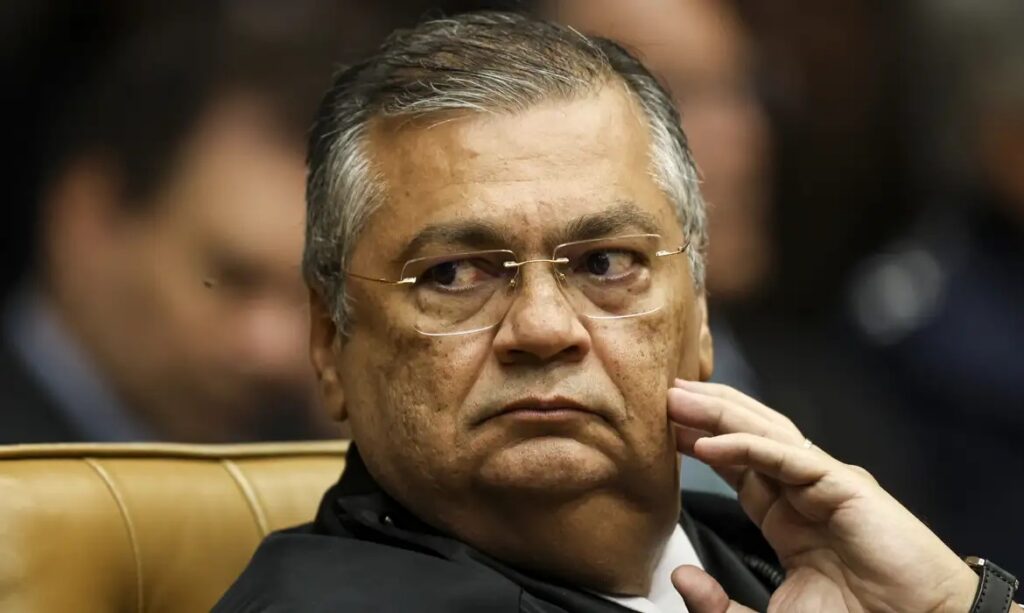 Dino diz que pagamento de novos penduricalhos está proibido