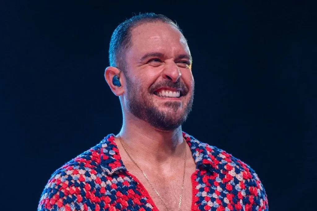 Diogo Nogueira é internado e cancela shows após perder a voz; saiba o diagnóstico do cantor