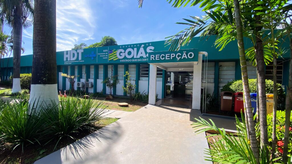 Hospital de Doenças Tropicais abre seleção para 22 cargos em Goiânia com salários de até R$ 9,4 mil