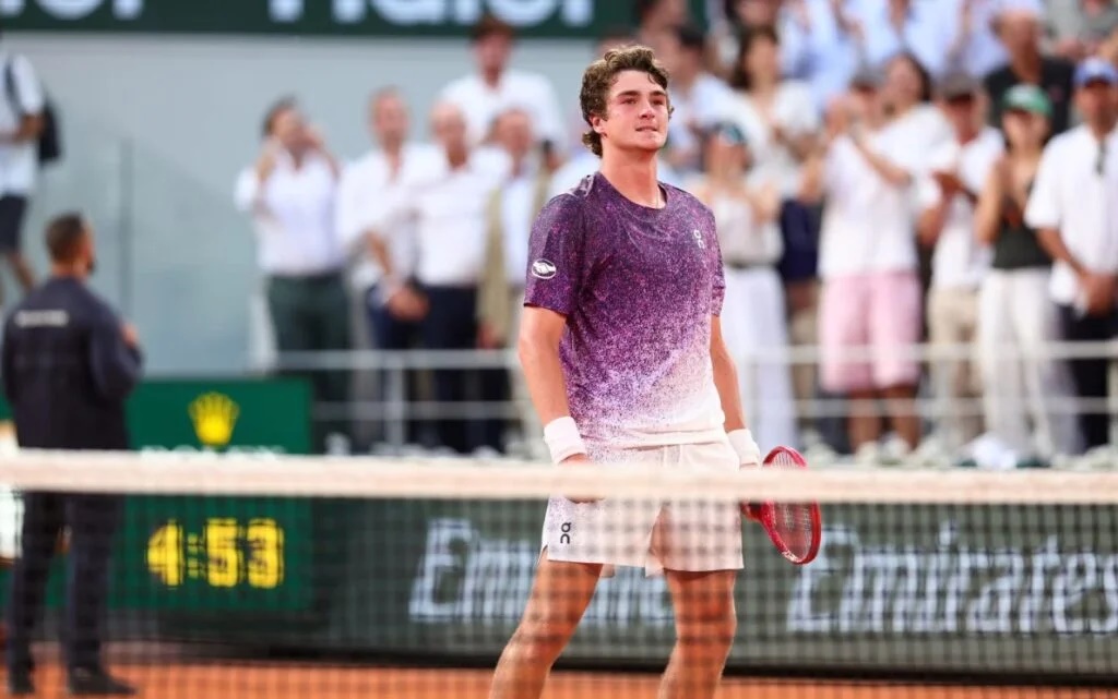 João Fonseca ultrapassa Cerúndolo e se torna o sul-americano mais bem colocado da ATP