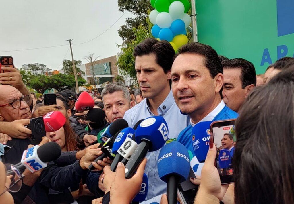Aniversário de Aparecida de Goiânia reúne população e autoridades com bolo de 104 metros