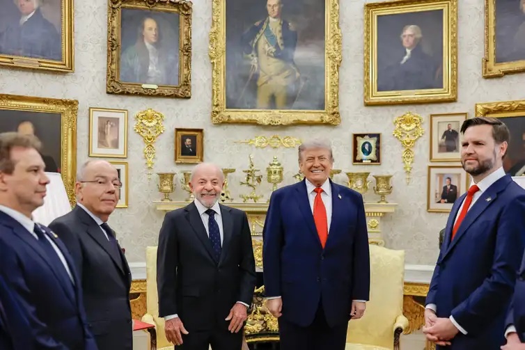 Lula e Trump orientam ministros a resolverem tarifas de exportação em 30 dias