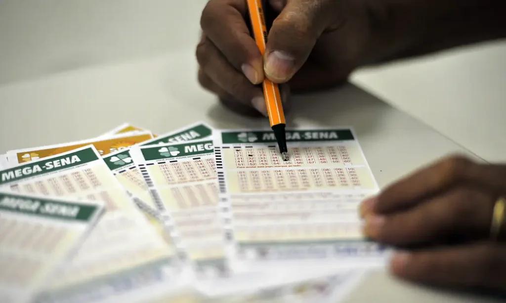 Mega-Sena sorteia prêmio de R$ 30 milhões nesta quinta-feira (16/7)