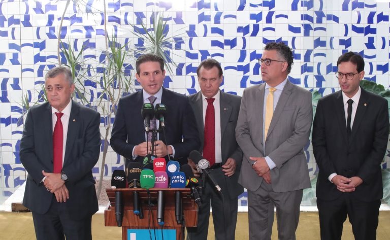 Lula e Motta acertam transição na PEC da 6×1 para redução de 2h de jornada em 2026 e 2h em 2027