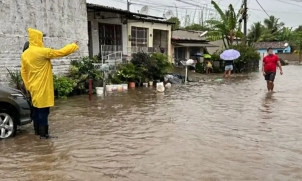Chuvas em Pernambuco causam deslocamento de 9,4 mil pessoas