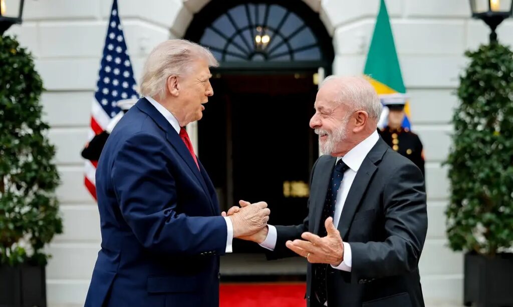 Trump diz que reunião com Lula ‘correu muito bem’ e foi pautada por comércio e tarifas