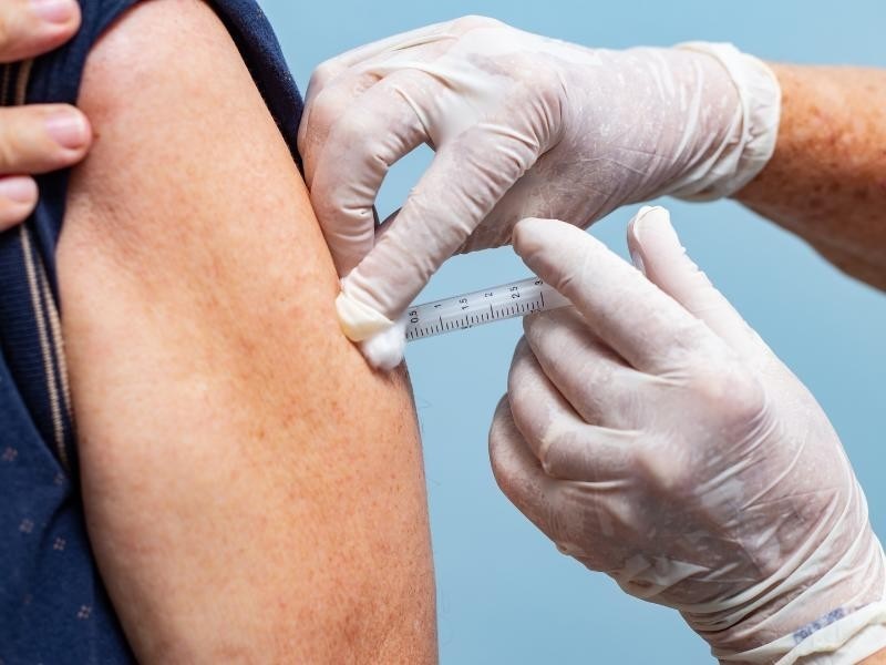 Deputados aprovam, em definitivo, distribuição gratuita de vacina contra herpes-zóster em Goiás