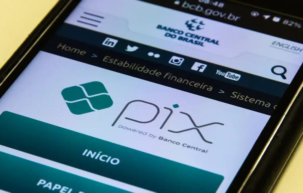 Pix por aproximação passa a mostrar saldo antes do pagamento